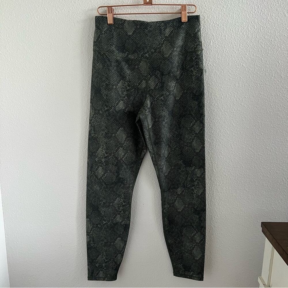 NWT Good American Eco Sheen Print 7/8 Active Legging Hunter Snake Size 3